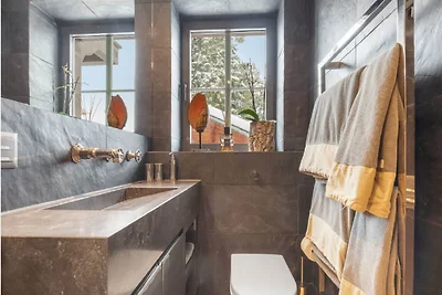 Duplex in Gstaad bij Skiliften & Jacuzzi