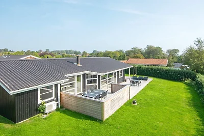 10 Personen Ferienhaus in Juelsminde-By Traum