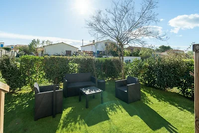 Wohnung in Sérignan mit Garten
