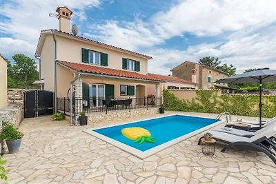 Villa Grguci with Private Pool