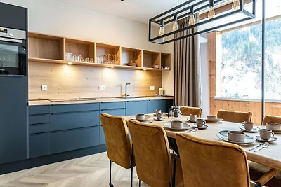 Elegante appartamento con sauna, area sciisti...