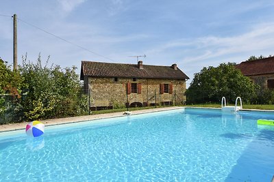 Steinhaus mit privatem Pool