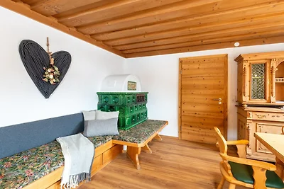 Agriturismo con laghetto balneabile