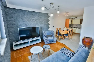 Apartment Lenka mit Garten