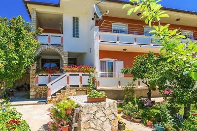 Wohnung in Privlaka mit Balkon oder Terrasse