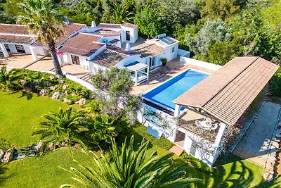 Villa a Portimão con giardino