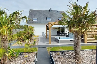 Komfortables Ferienhaus mit Whirlpool in...