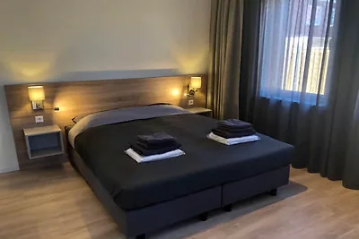 Lodge im Erdgeschoss mit privater Veranda