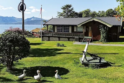 6 Personen Ferienhaus in BORKENES-By Traum