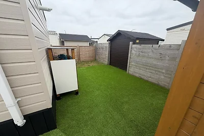 Domek mobilny z ogrodem i tarasem (4+2)