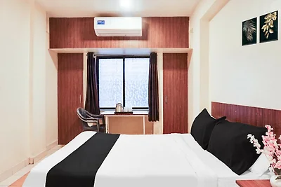 Super Hotel O Jadhav Nagar