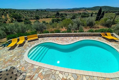 Villa in Suvereto mit Schwimmbecken