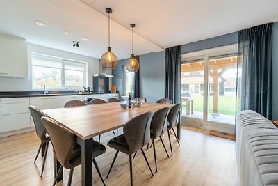 Modernes Ferienhaus in Scherpenisse mit Sauna