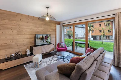 Silver Lodge Residence - B