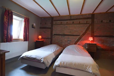 Casa vacanze a Libomont con sauna e jacuzzi