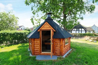 10 persone case ad Hadsund