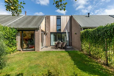 Attraktives Ferienhaus mit Gemeinschaftspool
