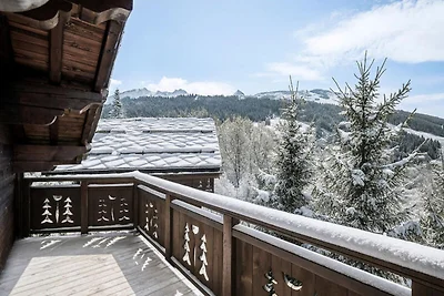 Chalet in Courchevel mit Sauna und Terrasse