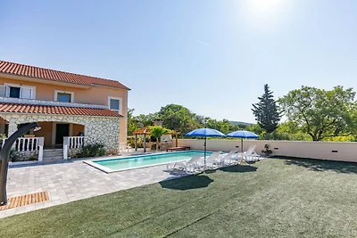 Laetitia with pool