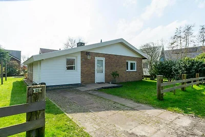 Bungalow a Sint Maartenszee vicino alla...