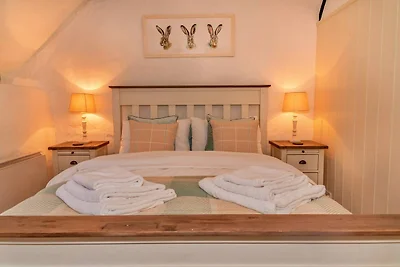 Charmant huisje met rieten dak in Alcombe, Ge...