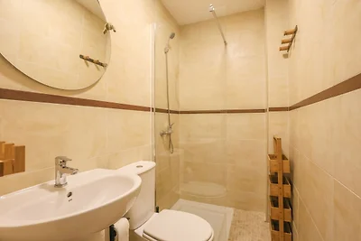 Villa Claudia - Apartment In Sevilla.