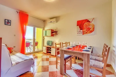 Wohnung in Dramalj mit Meeresstrand