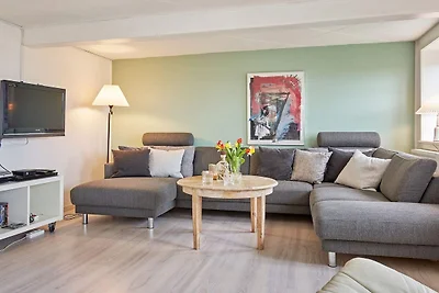 6 personas casa en Aakirkeby