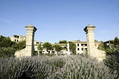 Wohnung in Provence mit Wellenbad & Golf