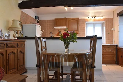 Ruhiges Ferienhaus mit beheiztem Pool
