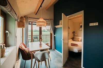 Gemütliche Lodge mit Whirlpool in Drenthe