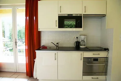 Apartment in Montbrun-Les-Bains mit Garten
