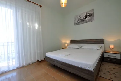 House Karlo Apartments - One-Bedroom Apartmen...