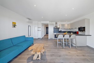 Kleine Villa mit eigenem Pool in Residenz Les...