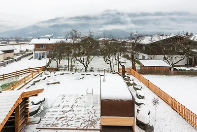 Agriturismo con laghetto balneabile