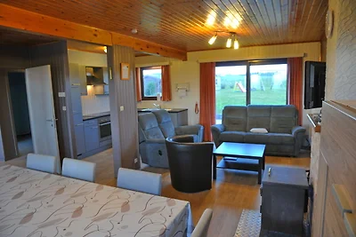 Ferienhaus in Bertogne zwischen Wiesen