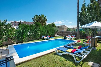 Casa di campagna ad Alcudia con piscina