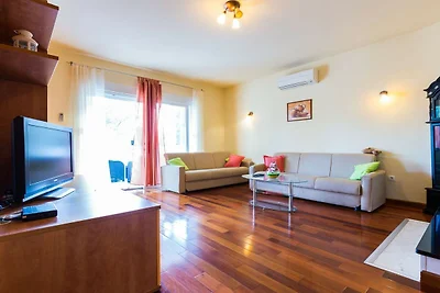 Standard Two Bedroom Apartment with Terrace (...