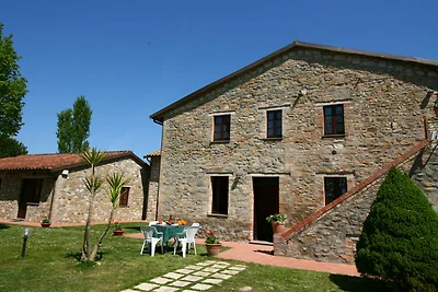 Cottage rustico a Magione con piscina