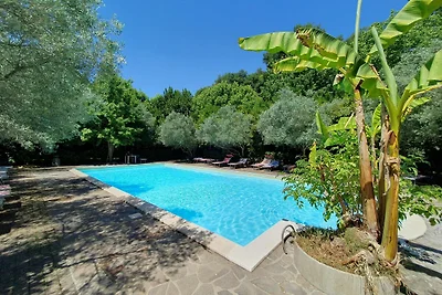 Chalet mit Pool, nur wenige Km von Rom...