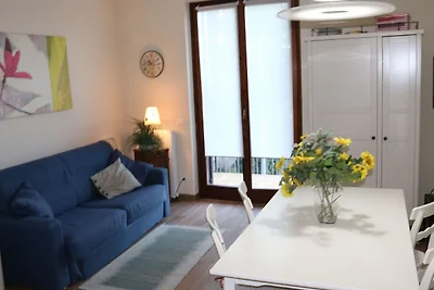 Spaziosa Casa vacanze a Lazise con piscina in...