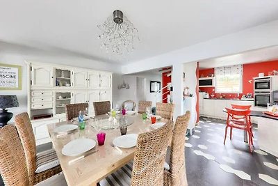 Apartment in Saint-Pierre mit Pool