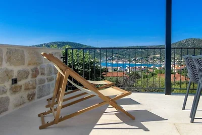 Villa in Vinišce mit Schwimmbecken