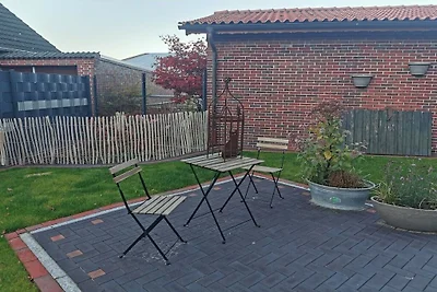 Ferienwohnung in Zetel mit Schwimmbecken