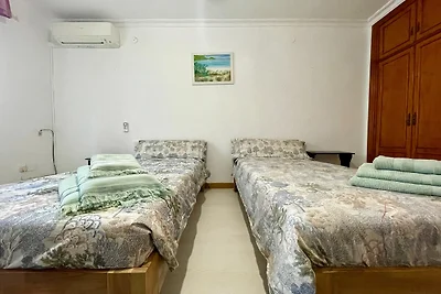 Komfortable Wohnung mit Gemeinschaftspool