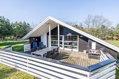 Helle Hutte mit uberdachter Terrasse-By Traum
