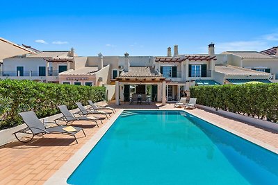Luxuriöses Ferienhaus in Vilamoura mit privat...
