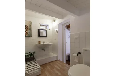 Salomone Apartment 15 with terrace