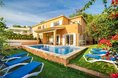 Geräumige Villa mit privatem Pool in Alcudia,...