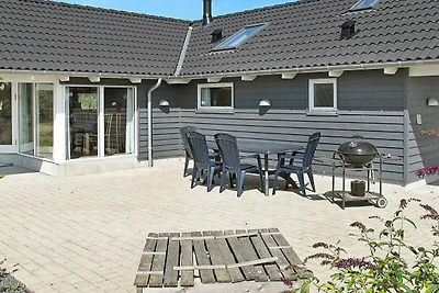 8 Personen Ferienhaus in Væggerløse-By Traum